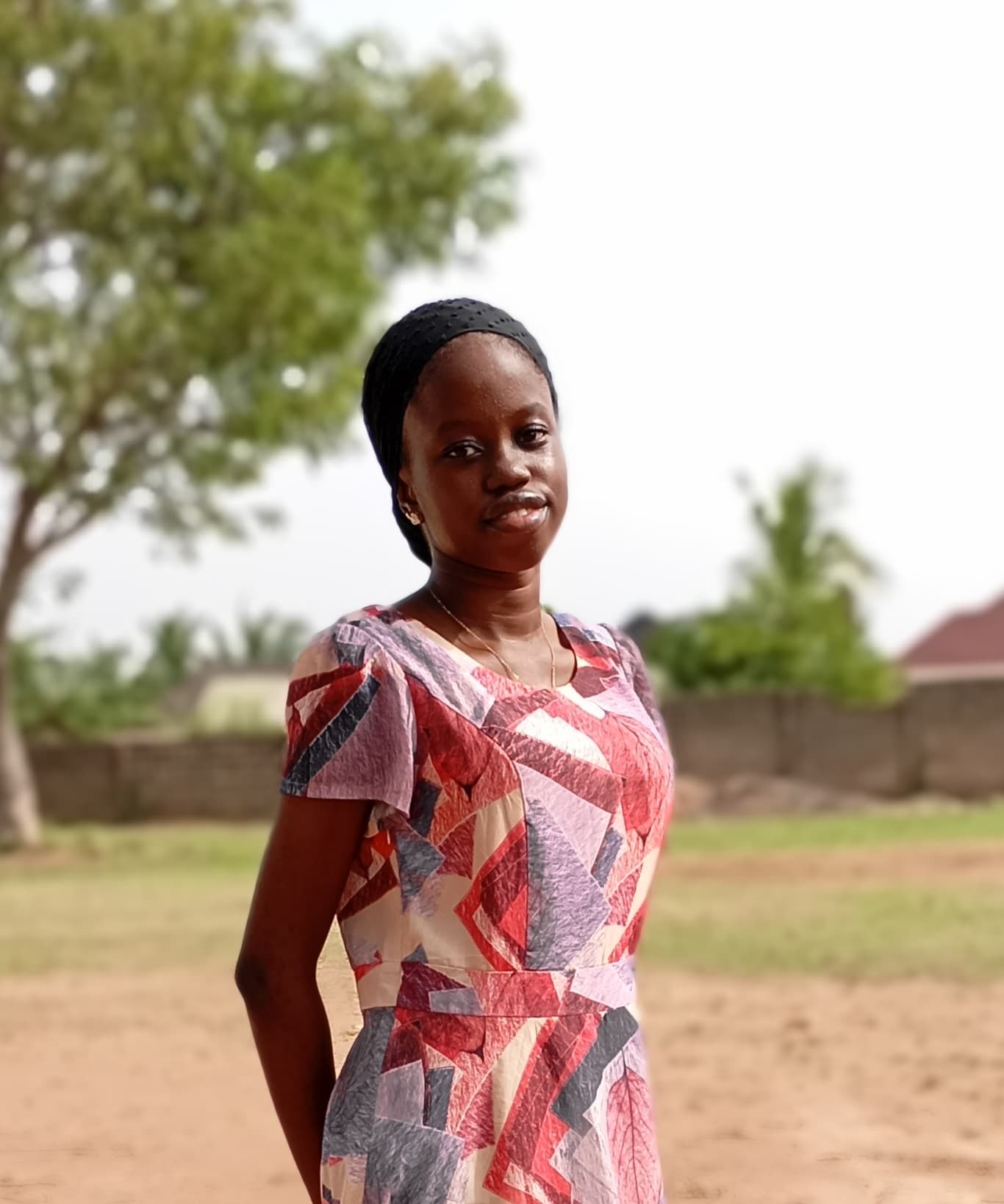 Oluwaloniola, J Phoebe